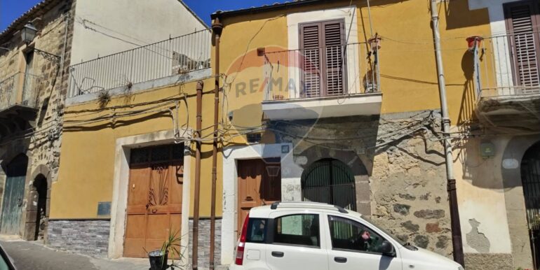 2025080294822-973115-15