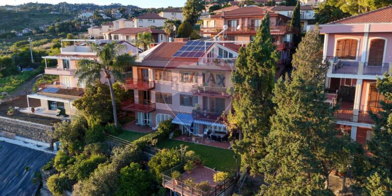 20250812185323-974755-0