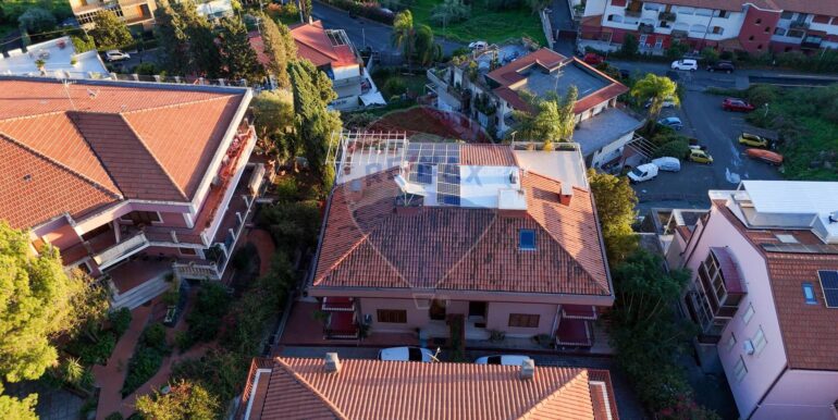 20250812185328-974755-12