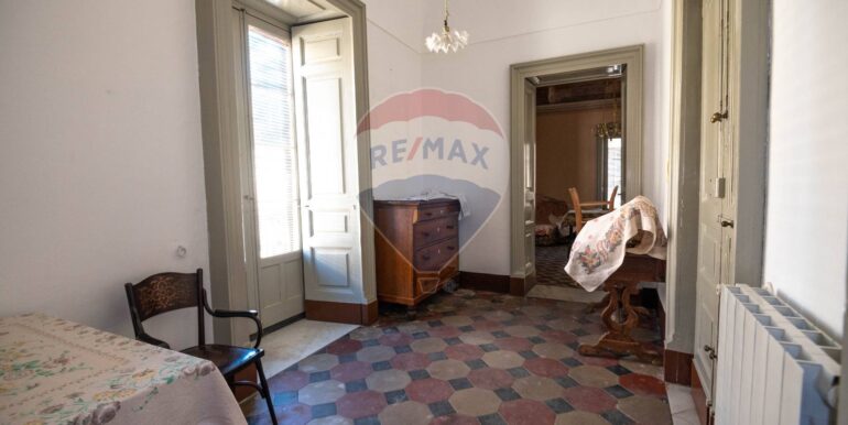 20250818104416-974933-14