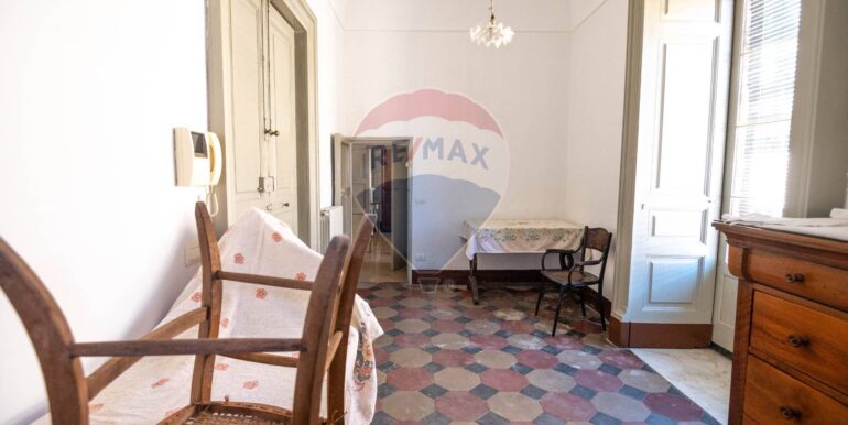 20250818104416-974933-15