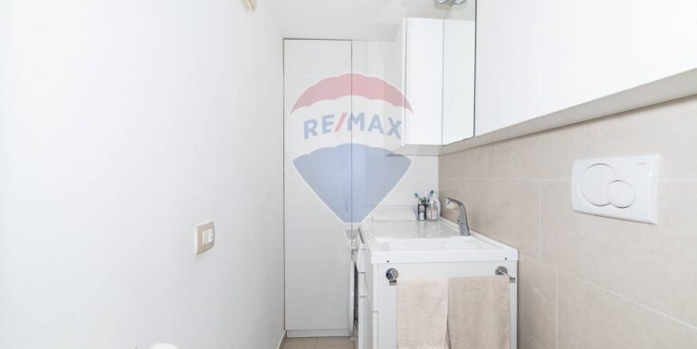 2025082593606-975462-7