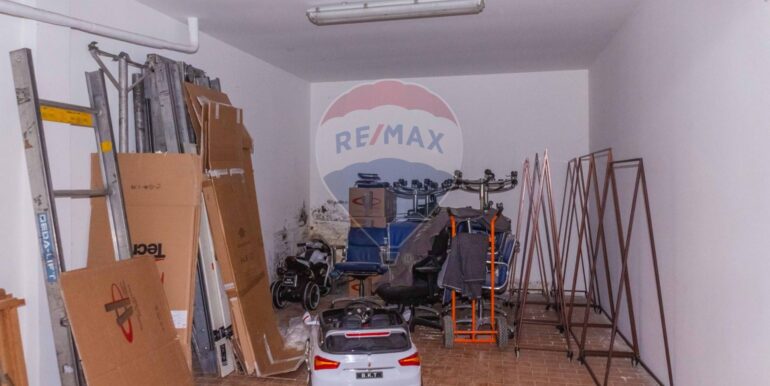 20250827114923-975959-16