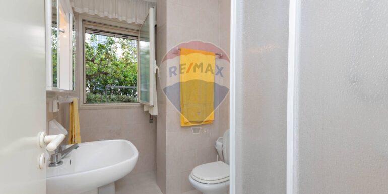 20250829111831-910502-8