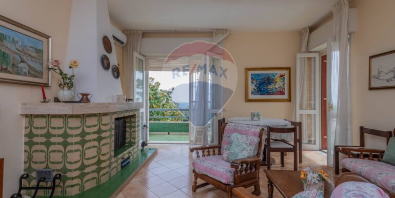 20250829111902-910502-17