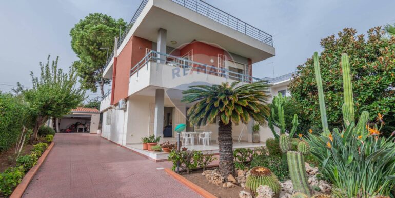 20250829112012-910502-35