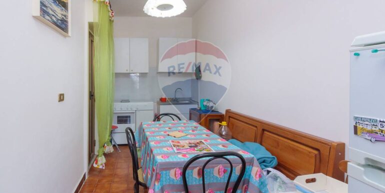 20220110184250-632071-4