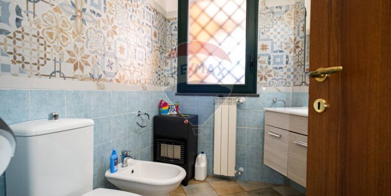 20240726115452-879026-20