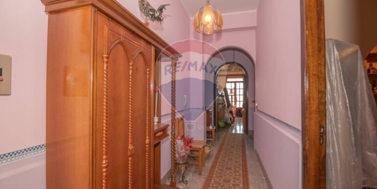 2025010883725-917767-2