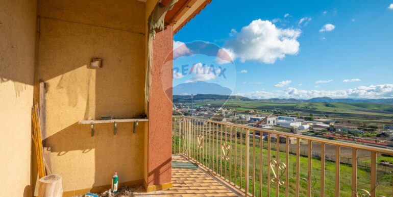 2025010883759-917767-12