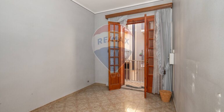 2025010883835-917767-23