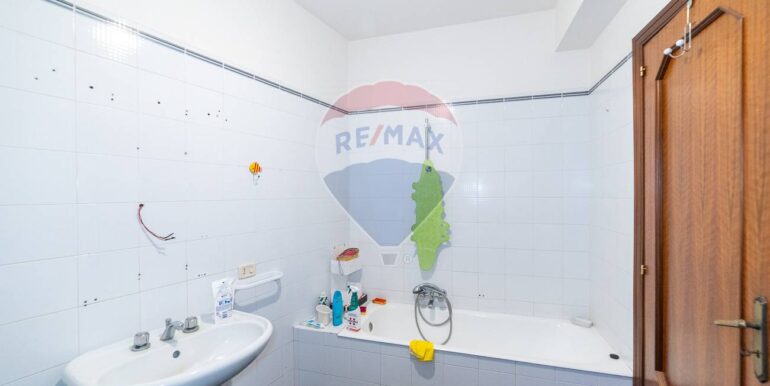 20250122191604-919352-12