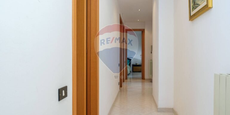 20250125225755-919058-18