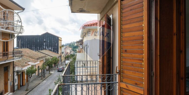 20250125225824-919058-34