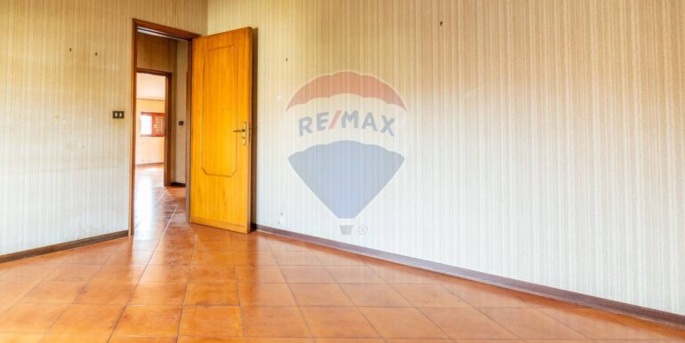 20250225194556-928657-18