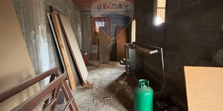 20250228180148-933321-6