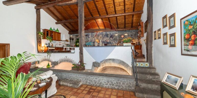 20250305200435-934207-40