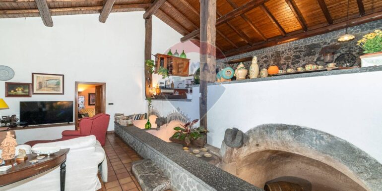 20250305200439-934207-41