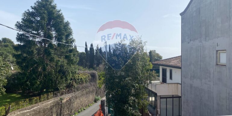 20250317174854-936832-12