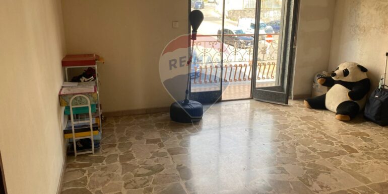 20250404112943-936832-21