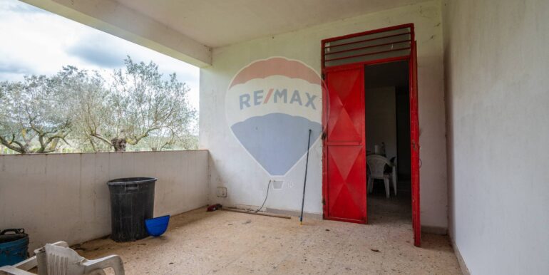 2025040422240-941798-10