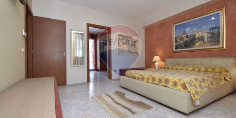 20250416172057-944314-64