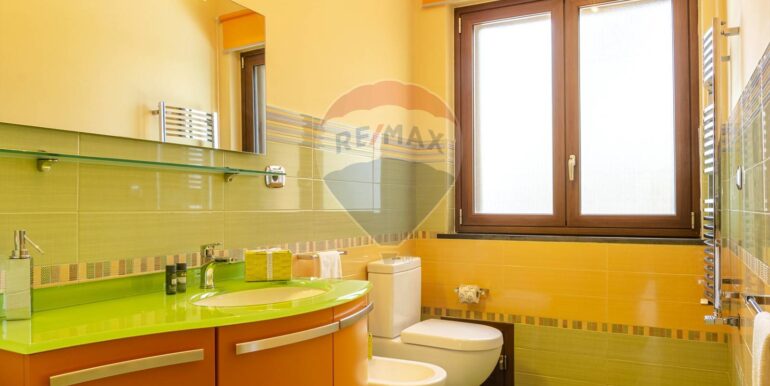 20250503185145-946372-11