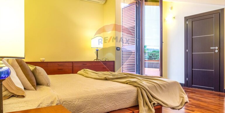 20250503185153-946372-18