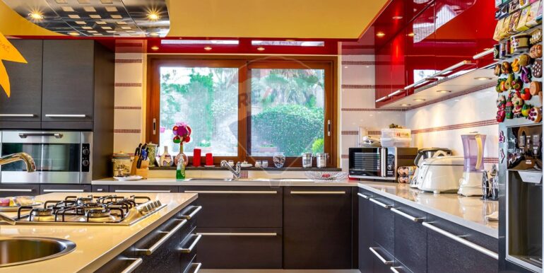 20250503185205-946372-24