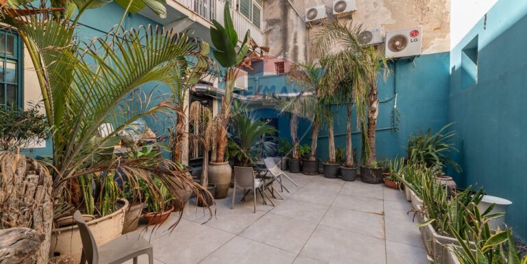 20250630230456-963579-4