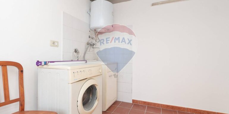 20250703194010-964857-18