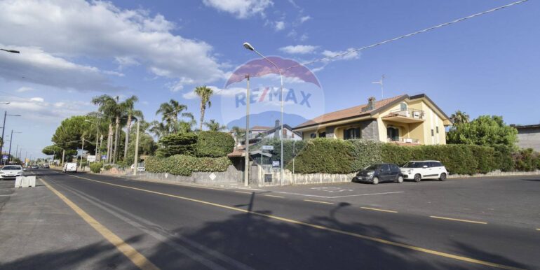 2025071262343-965506-102