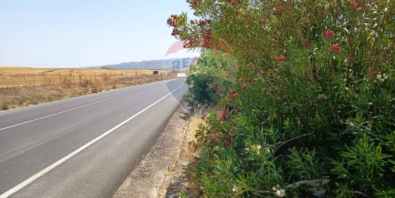 20250805171747-971949-10