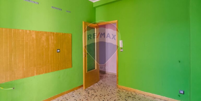 20250808181902-974549-11