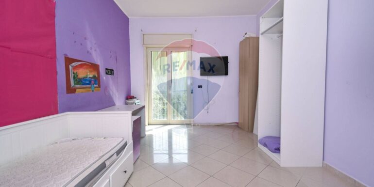 20250818153037-974217-24