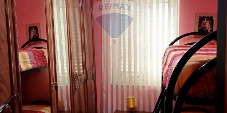 20250819153701-975052-4