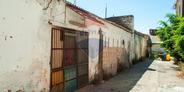 2025082095922-975086-6