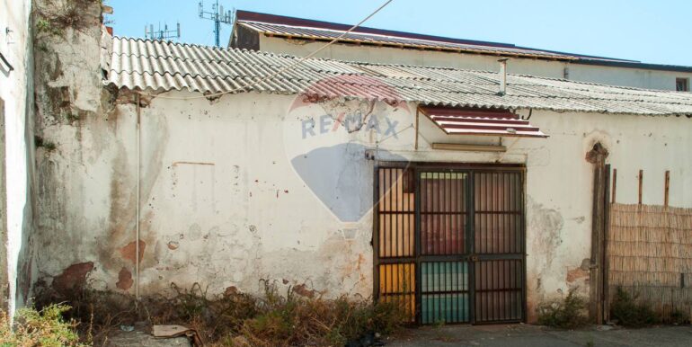 2025082095925-975086-7