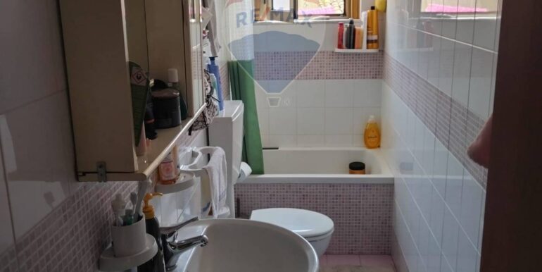 20250821172707-975309-19