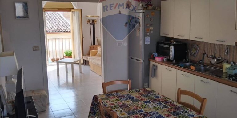 20250821172710-975309-20