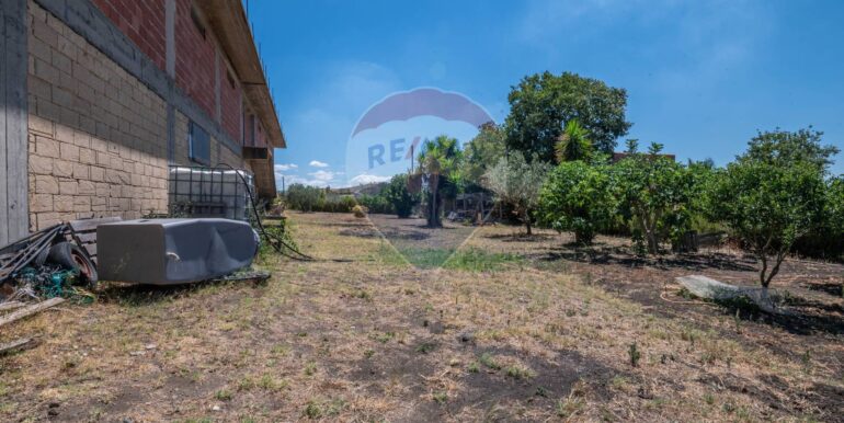 20250825173009-975646-4