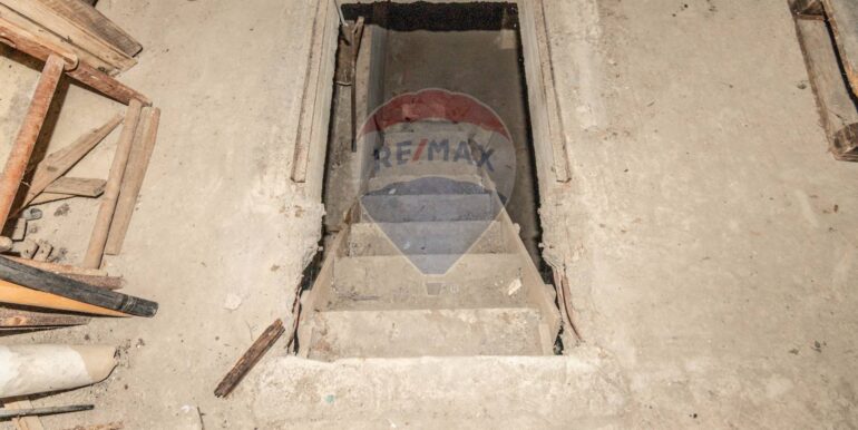 20250825173032-975646-10