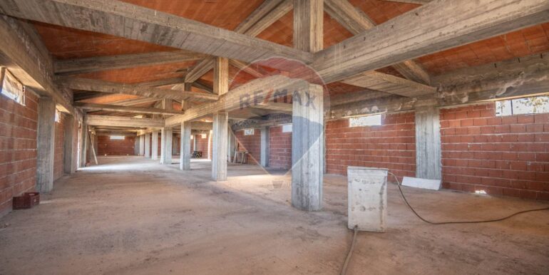 20250825173056-975646-16