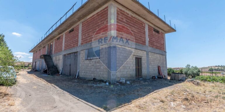 20250825173059-975646-17