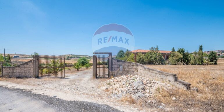 20250825173107-975646-19