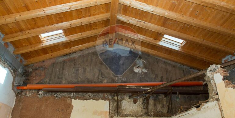 20250827215327-974741-7