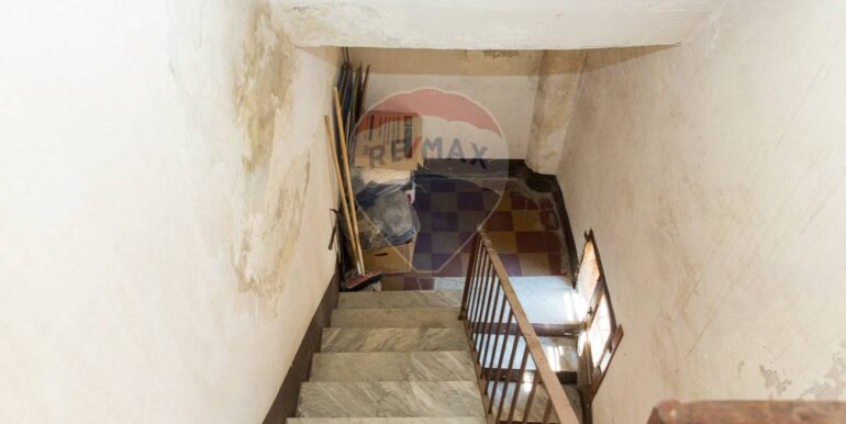 20250827215339-974741-10