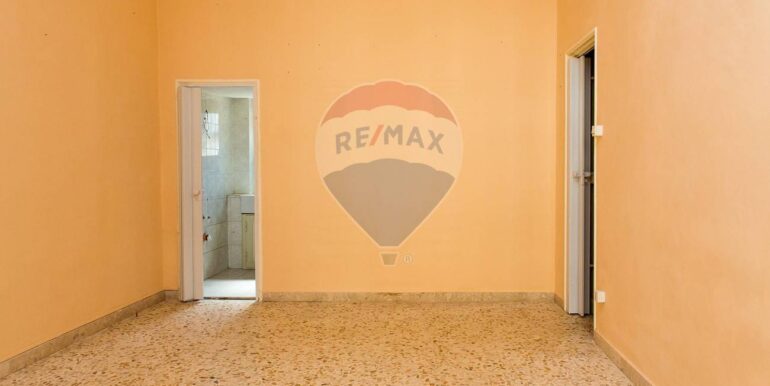 20250827221159-974622-17