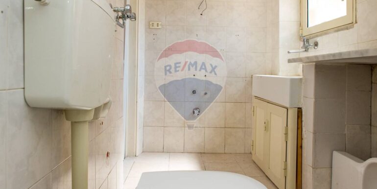 20250827221551-974622-12