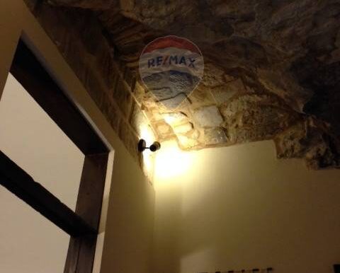 20250828120324-976139-7